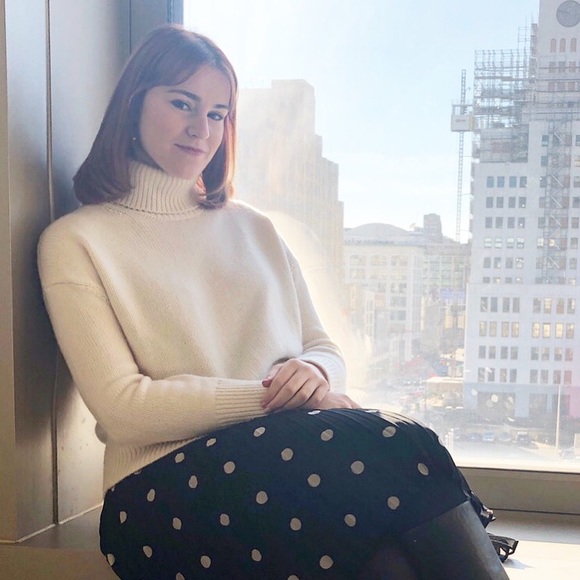 Meet your Posher, Rebecca - Picture 1 of 1